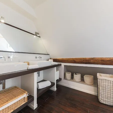 In With Swimming Pool Apartment Ocquerre