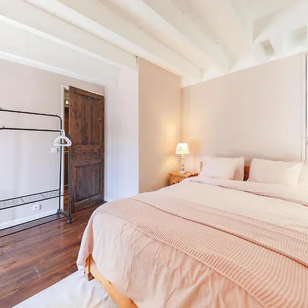 In With Swimming Pool Apartment Ocquerre